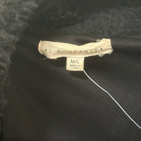 Cropped Teddy Coat - Picture 3 of 3